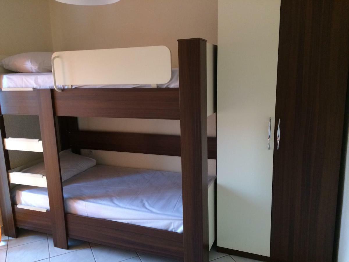 Néa Péramos Stathoris Deluxe Apartment מראה חיצוני תמונה